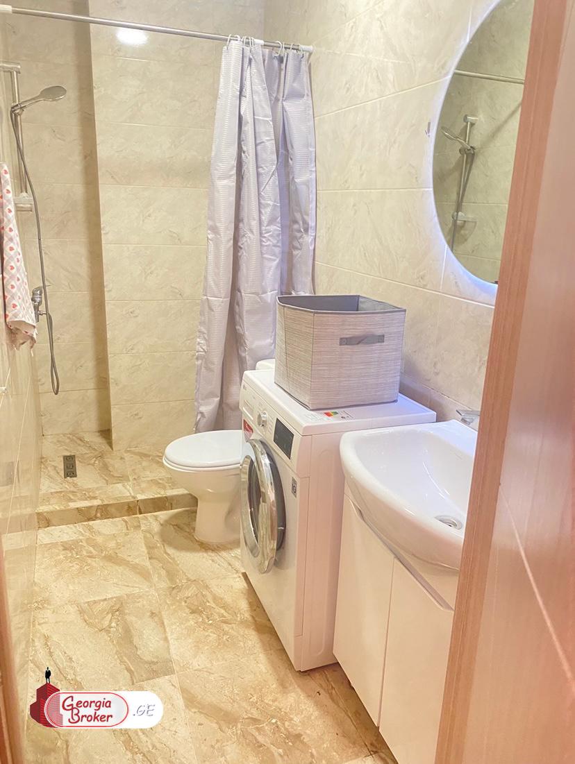 იყიდება ახალი გარემონტებული 2 ოთახიანი ბინა